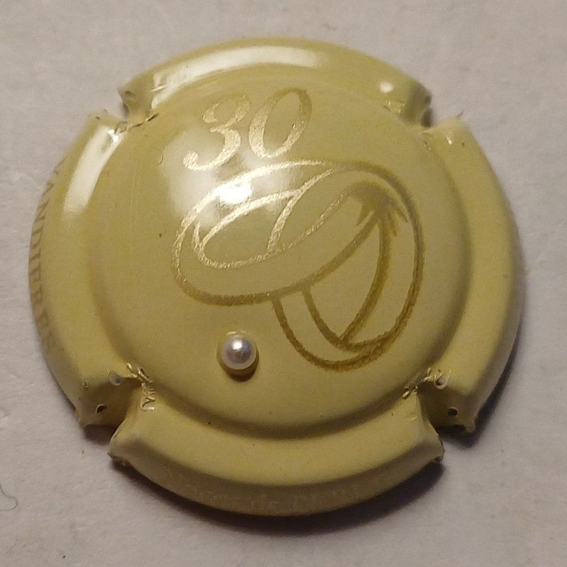 BELLE CAPSULE CHAMPAGNE NOWACK 30 ANS NOCES DE PERLE N°64b NEWS