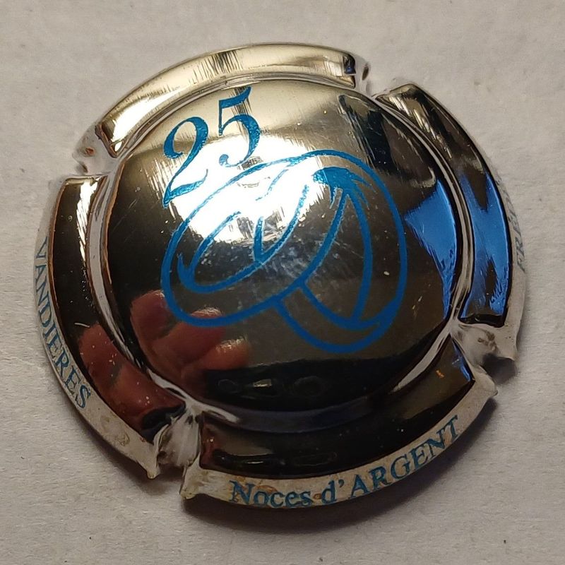 BELLE CAPSULE CHAMPAGNE NOWACK 25 ANS NOCES D'ARGENT N°64a NEWS