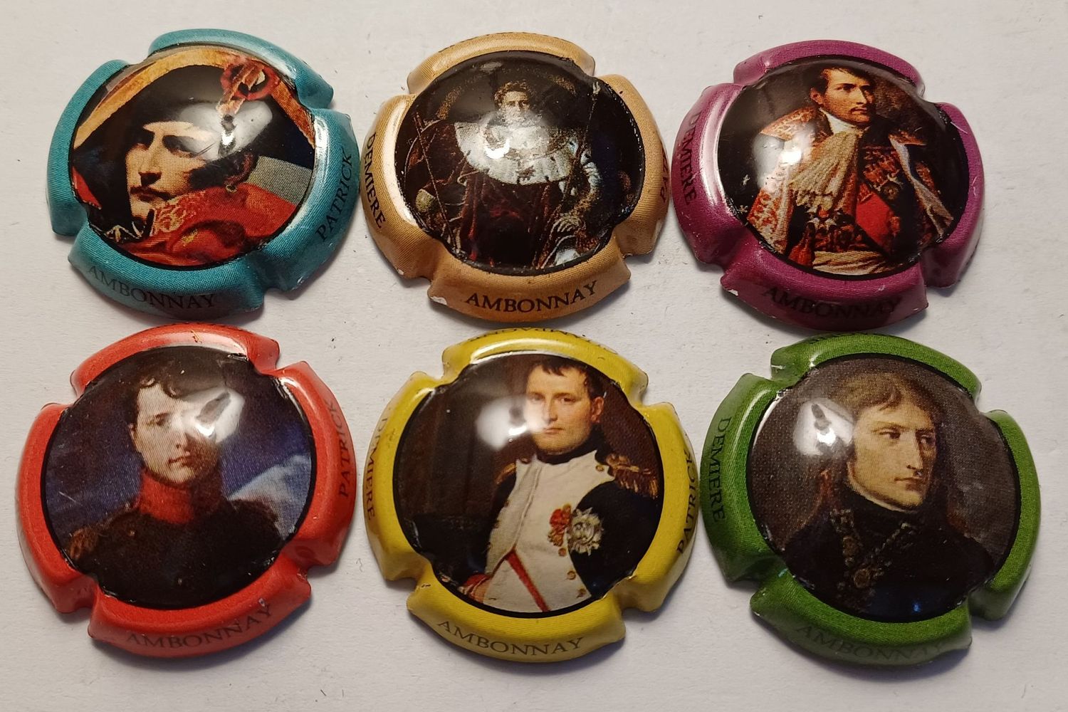 6 BELLES CAPSULES CHAMPAGNE DEMIERE PATRICK NAPOLEON REF N°11 a 11e NEWS