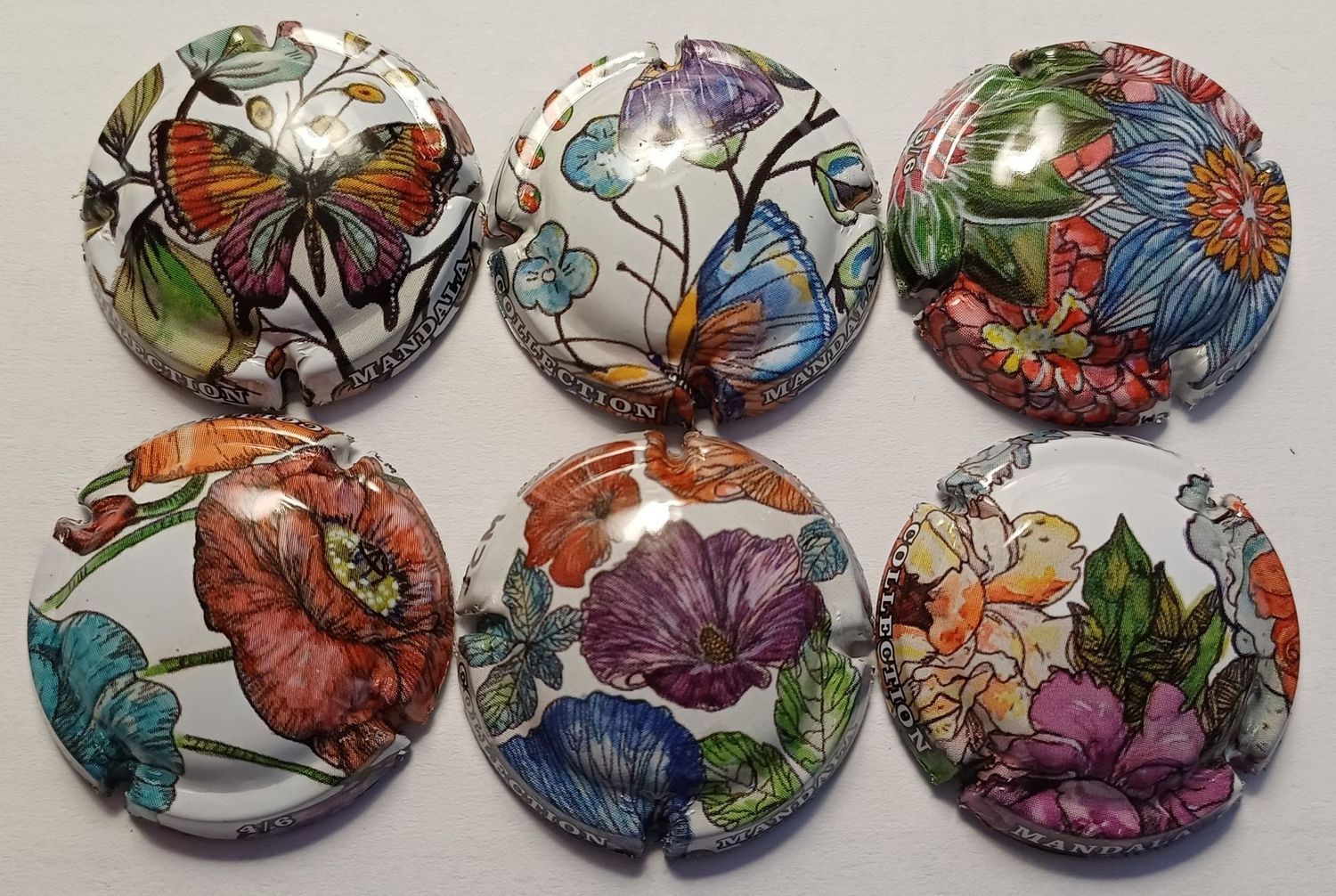 6 BELLES CAPSULES CHAMPAGNE GENERIQUE MANDALA REF N°995 a 995e NEWS