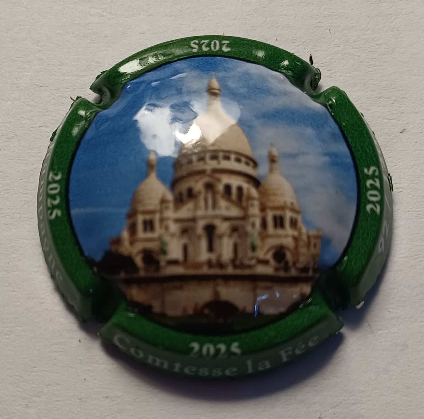 BELLE CAPSULE CHAMPAGNE COMTESSE LA FEE MONMARTHE 2025 120EX REF N°A54 NEWS