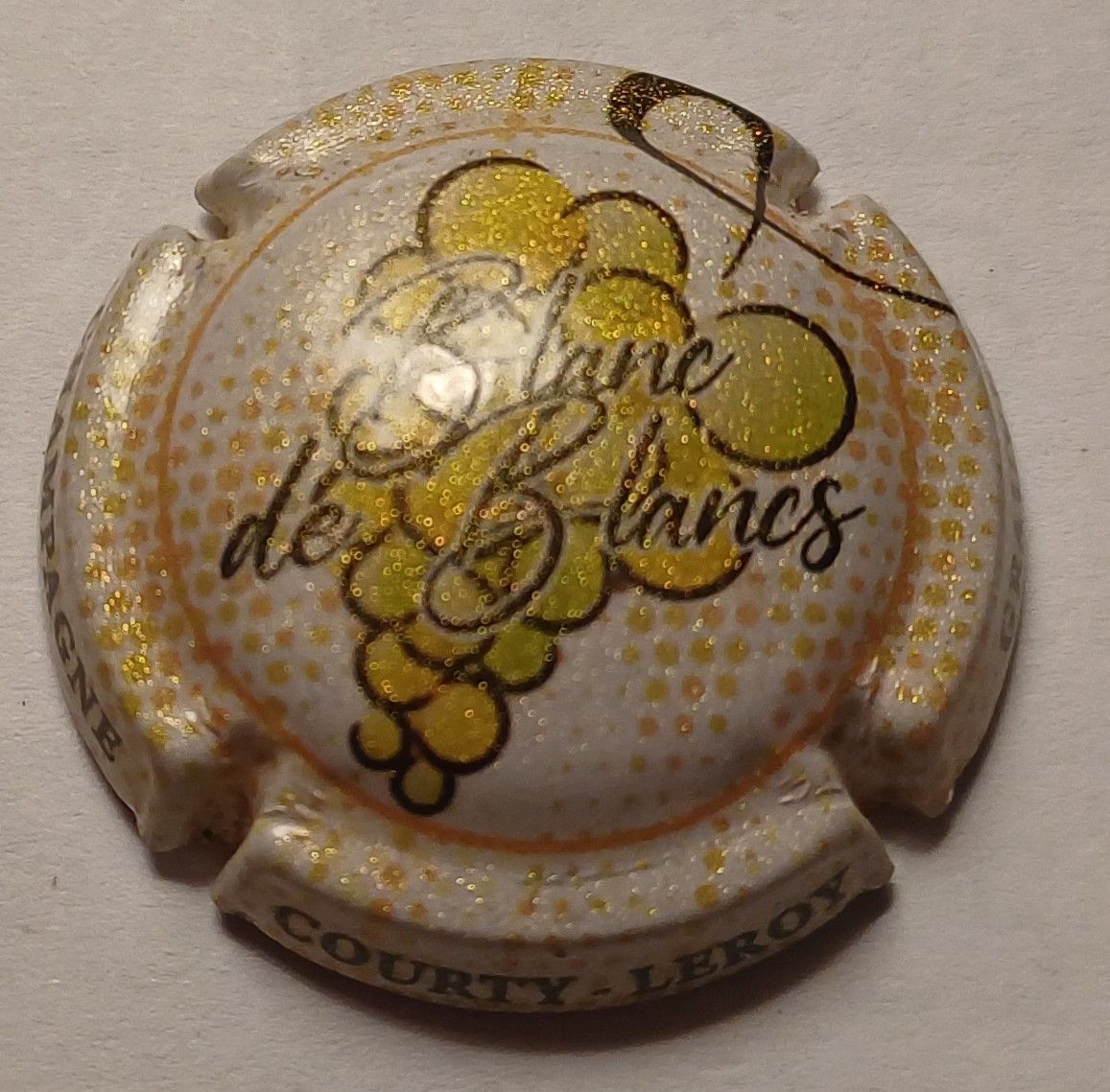 BELLE CAPSULE CHAMPAGNE COURTY LEROY BLANC DE BLANC PAILLETTE REF N°84b NEWS