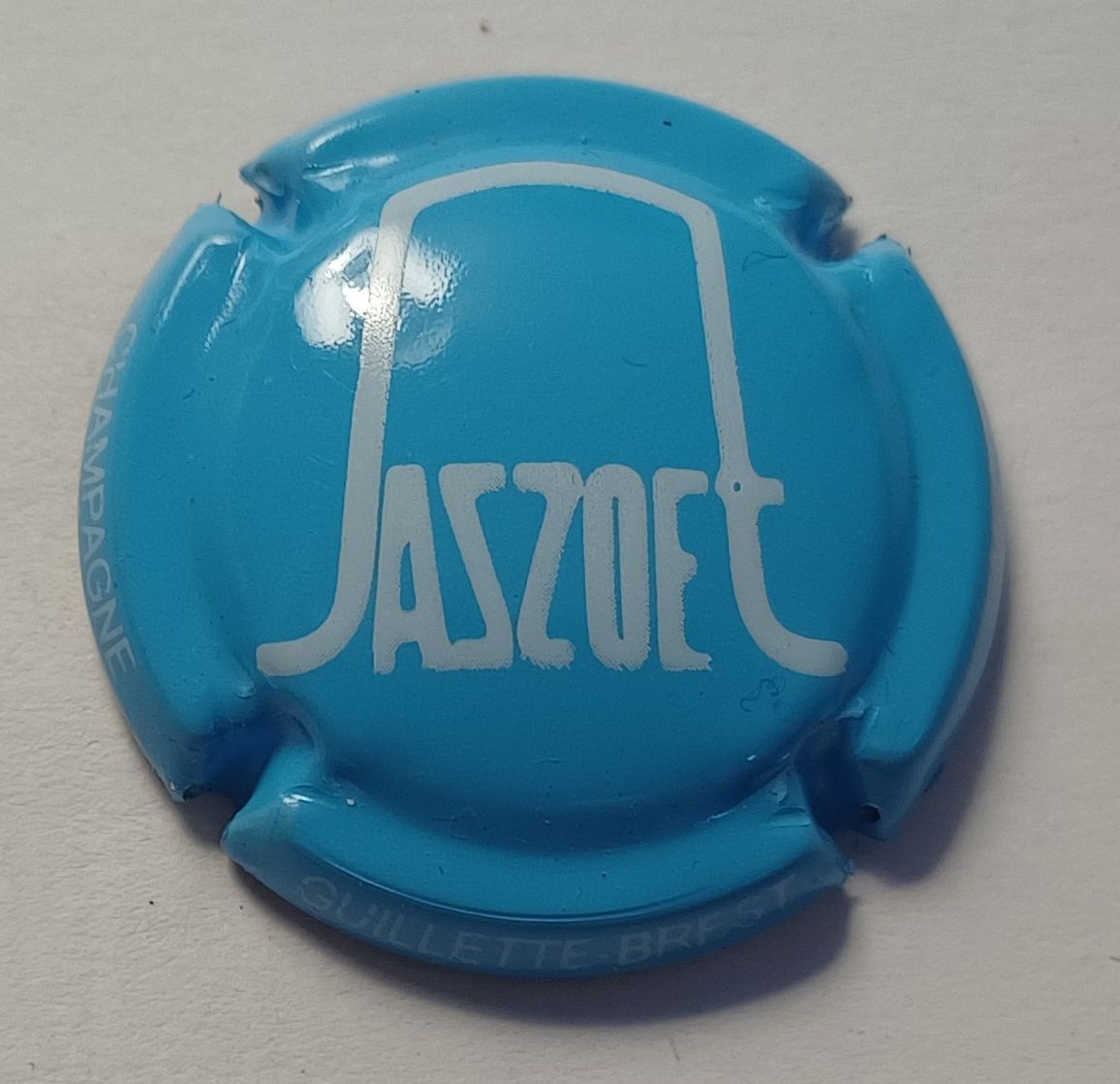 BELLE CAPSULE CHAMPAGNE GUILLETTE BREST JASZOET 2019 REF N° 105a NEWS