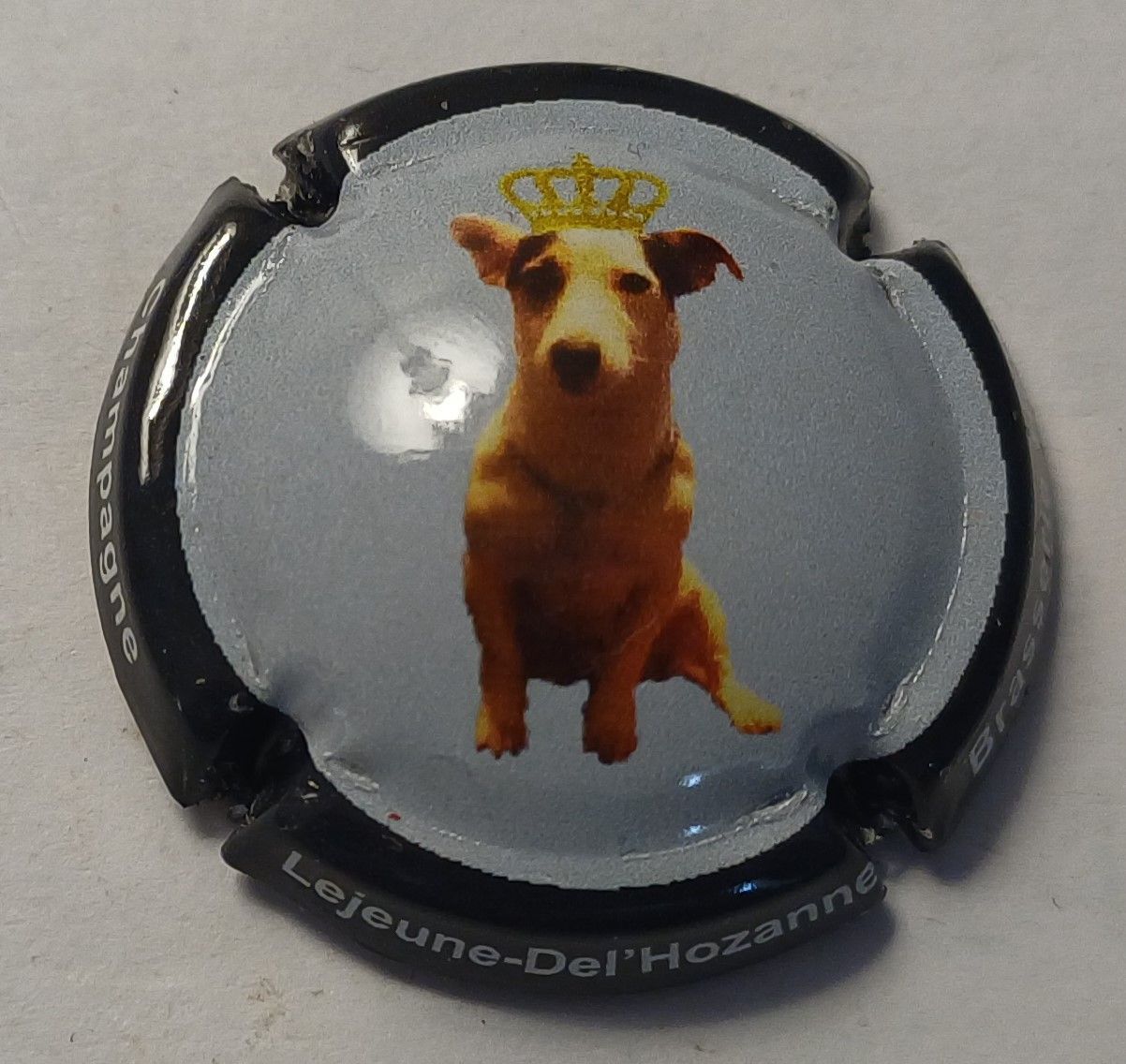 BELLE CAPSULE CHAMPAGNE LEJEUNE DEL'HOZANN REF N°52b CHIEN NEWS