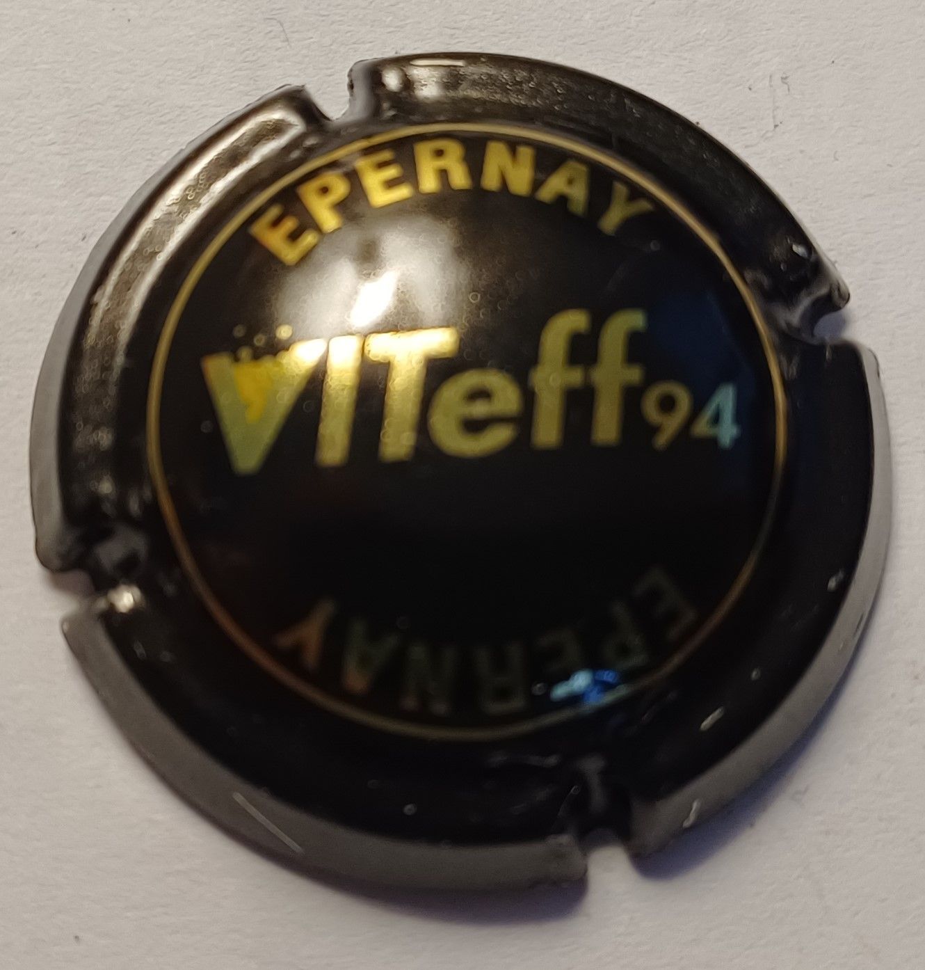 BELLE CAPSULE CHAMPAGNE VITEFF 94 REF N°4a NEWS