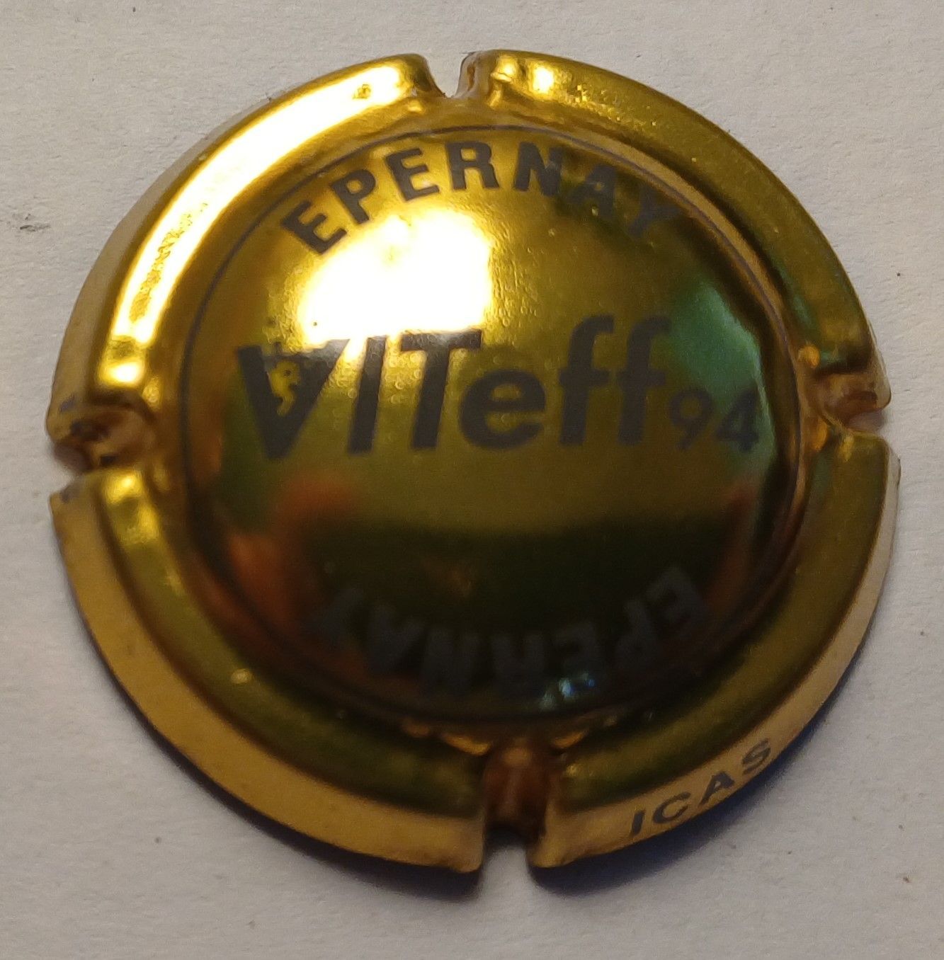 BELLE CAPSULE CHAMPAGNE VITEFF 94 REF N°4f NEWS