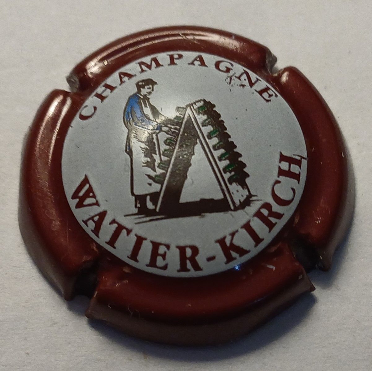 BELLE CAPSULE CHAMPAGNE WATIER KIRCH RÉF N°7a NEWS