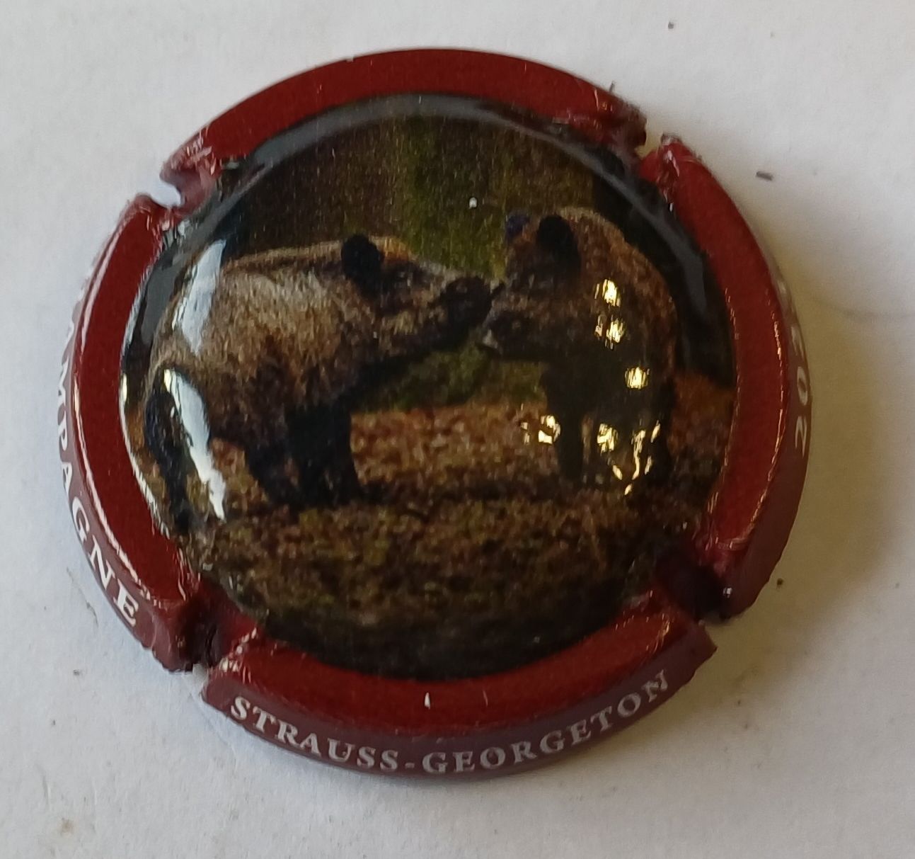 BELLE CAPSULE CHAMPAGNE STRAUSS GEORGETON CUVEE CHASSE REF N°67j NEWS