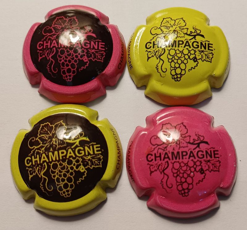4 BELLES CAPSULES CHAMPAGNE GENERIQUE LES GRAPPES REF N° 989 NEWS
