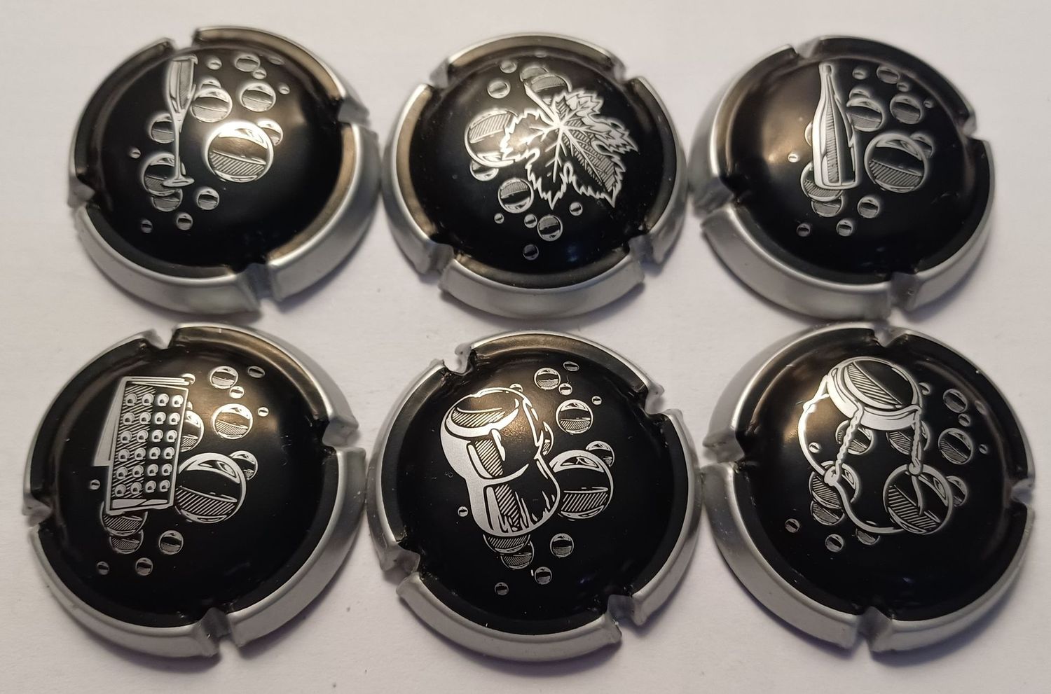 6 BELLES CAPSULES CHAMPAGNE GENERIQUE CONTOUR ARGENT REF N°1056f a 1056k NEWS