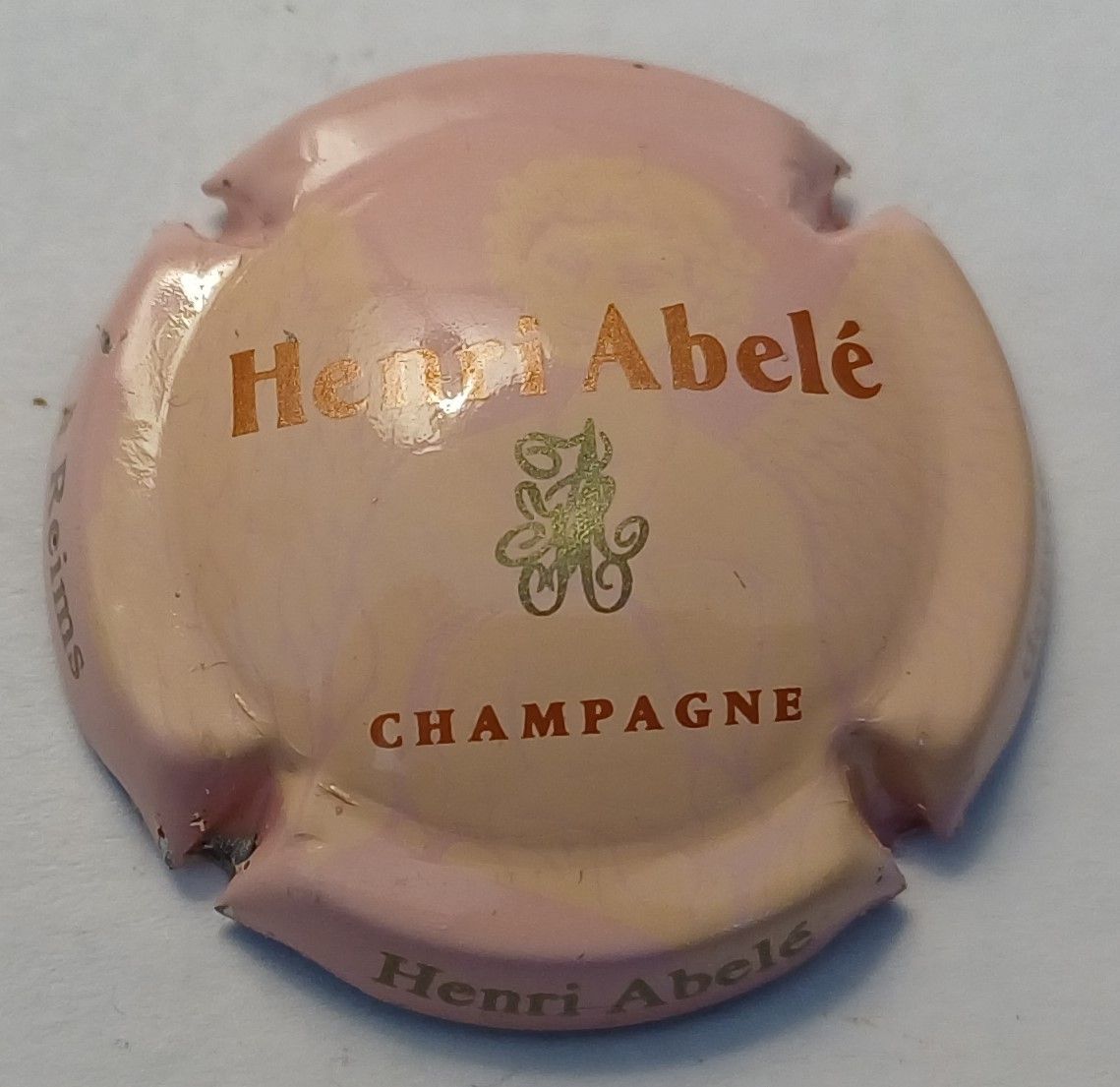 BELLE CAPSULE CHAMPAGNE HENRI ABELE ANGE SOURIRE REF N°42c NEWS