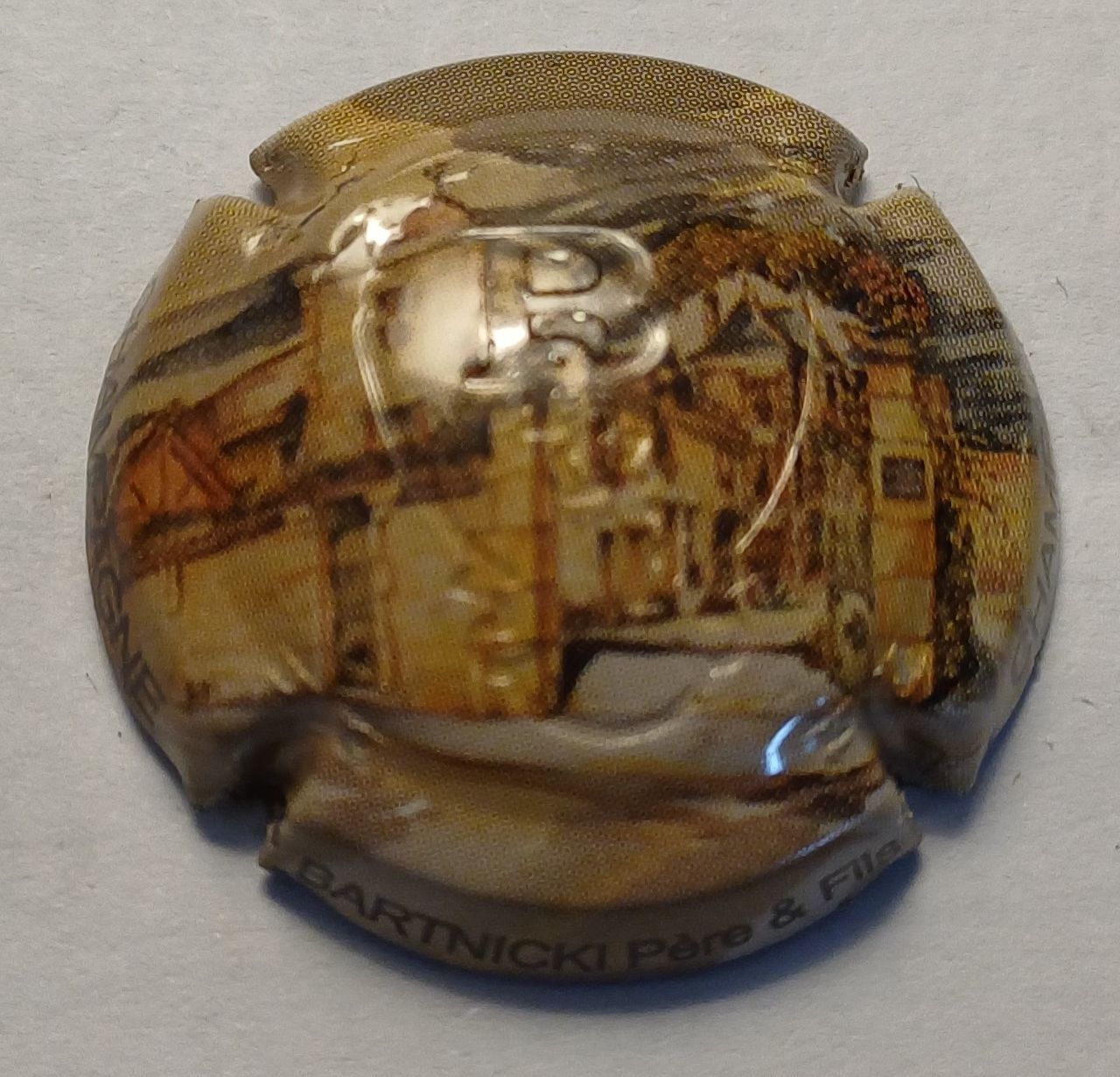 BELLE CAPSULE CHAMPAGNE BARTNICKI PERE ET FILS RÉF N°12 NEWS