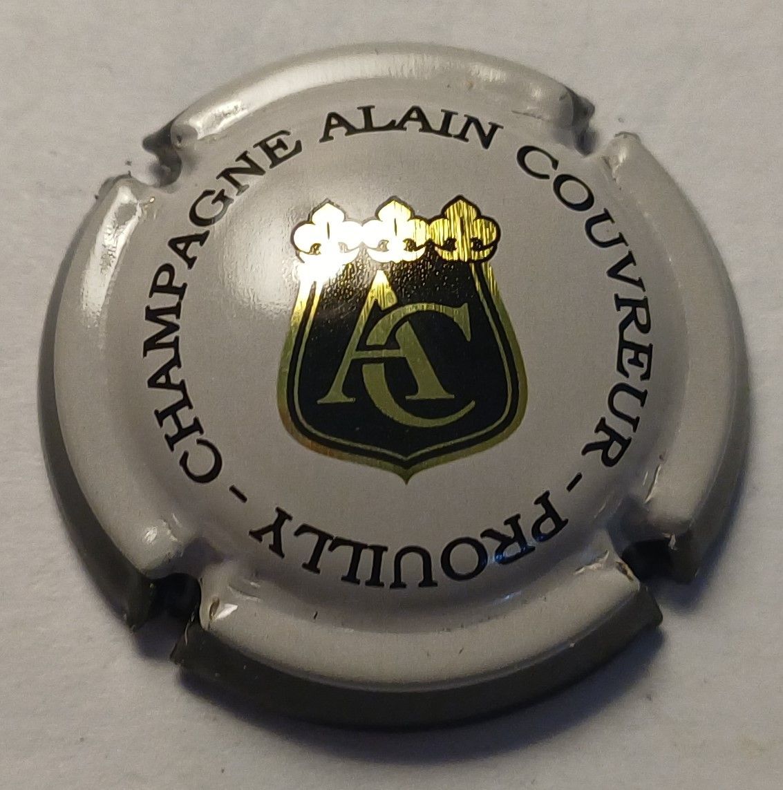 BELLE CAPSULE CHAMPAGNE COUVREUR ALAIN CONTOUR NOIR REF N°5 NEWS