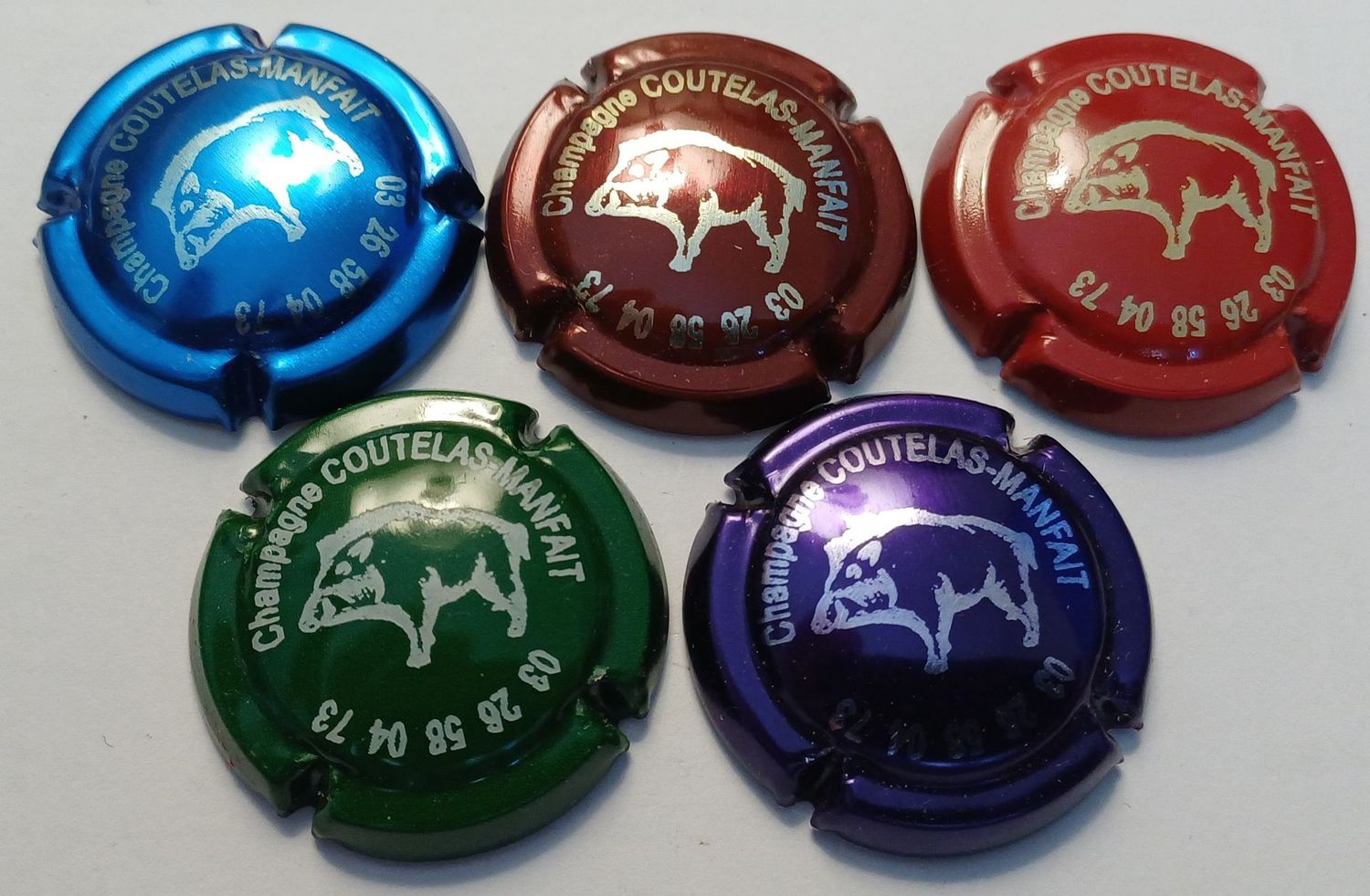5 BELLES CAPSULES CHAMPAGNE COUTELAS MANFAIT REF N° 1a a 1ad NEWS