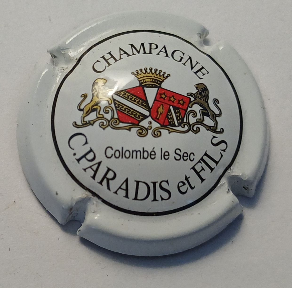 BELLE CAPSULE CHAMPAGNE PARADIS ET FILS REF N°1 NEWS