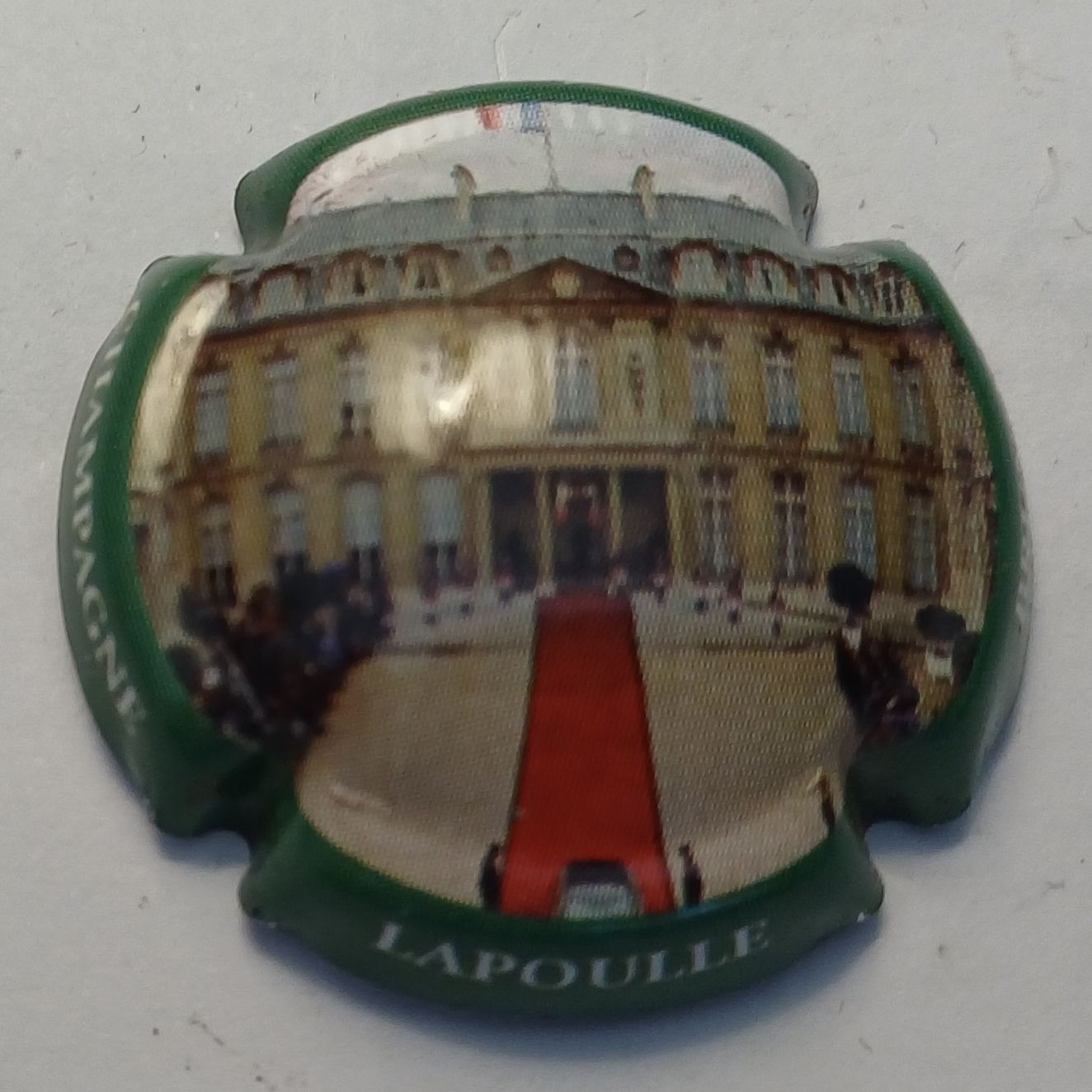 BELLE CAPSULE CHAMPAGNE LAPOULLE BRUNO RÉF N°6 NEWS