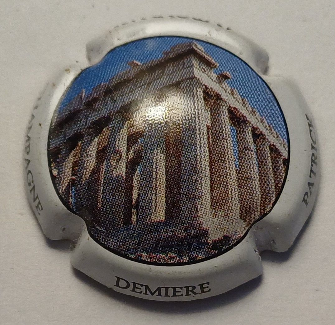 BELLE CAPSULE CHAMPAGNE DEMIERE PATRICK REF N°9 NEWS