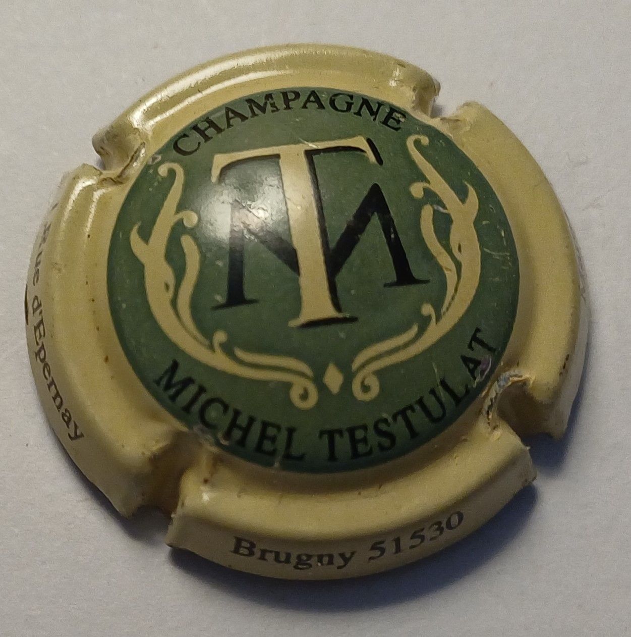 BELLE CAPSULE CHAMPAGNE TESTULAT MICHEL RÉF N°3 NEWS