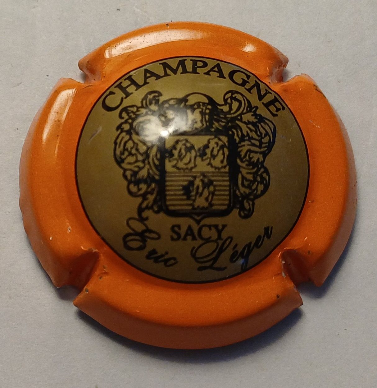 BELLE CAPSULE CHAMPAGNE ERIC LEGER RÉF N°8a NEWS