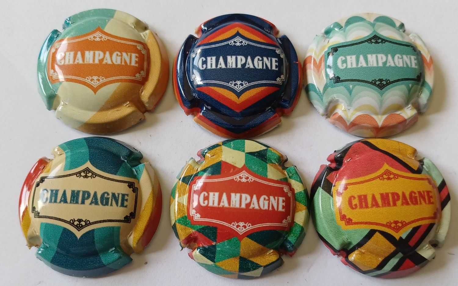 6 BELLES CAPSULES CHAMPAGNE GENERIQUE 2026 NEWS