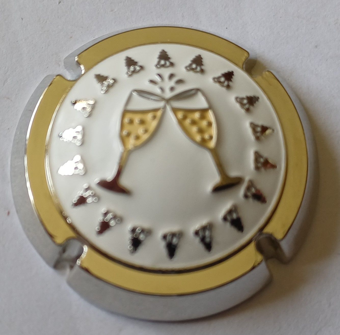 BELLE CAPSULE CHAMPAGNE BIJOU PONSART BROCHET ARGENT 150EX NEWS