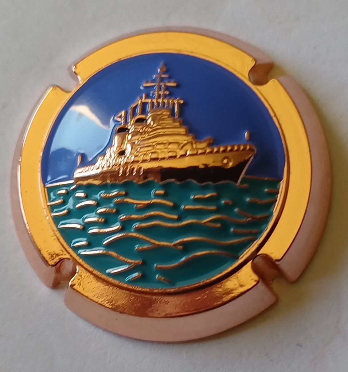BELLE CAPSULE CHAMPAGNE BIJOU OR CHAMPION OUY BATEAU 180EX 2026 NEWS