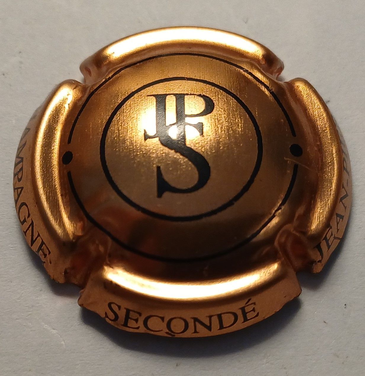 BELLE CAPSULE CHAMPAGNE SECONDE JEAN PIERRE RÉF N°15 NEWS