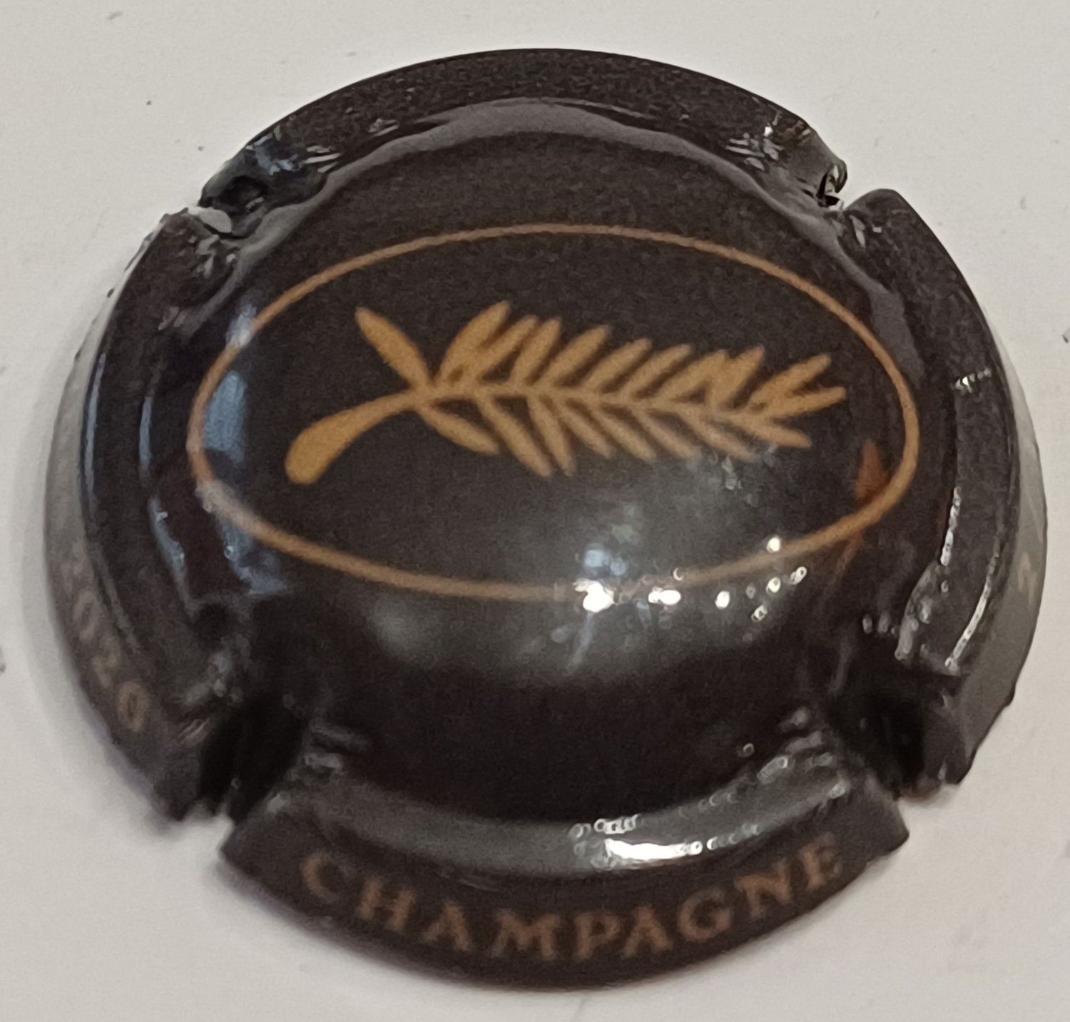 BELLE CAPSULE CHAMPAGNE COMTESSE LA FEE FESTIVAL CANNES 2026 120EX  NEWS