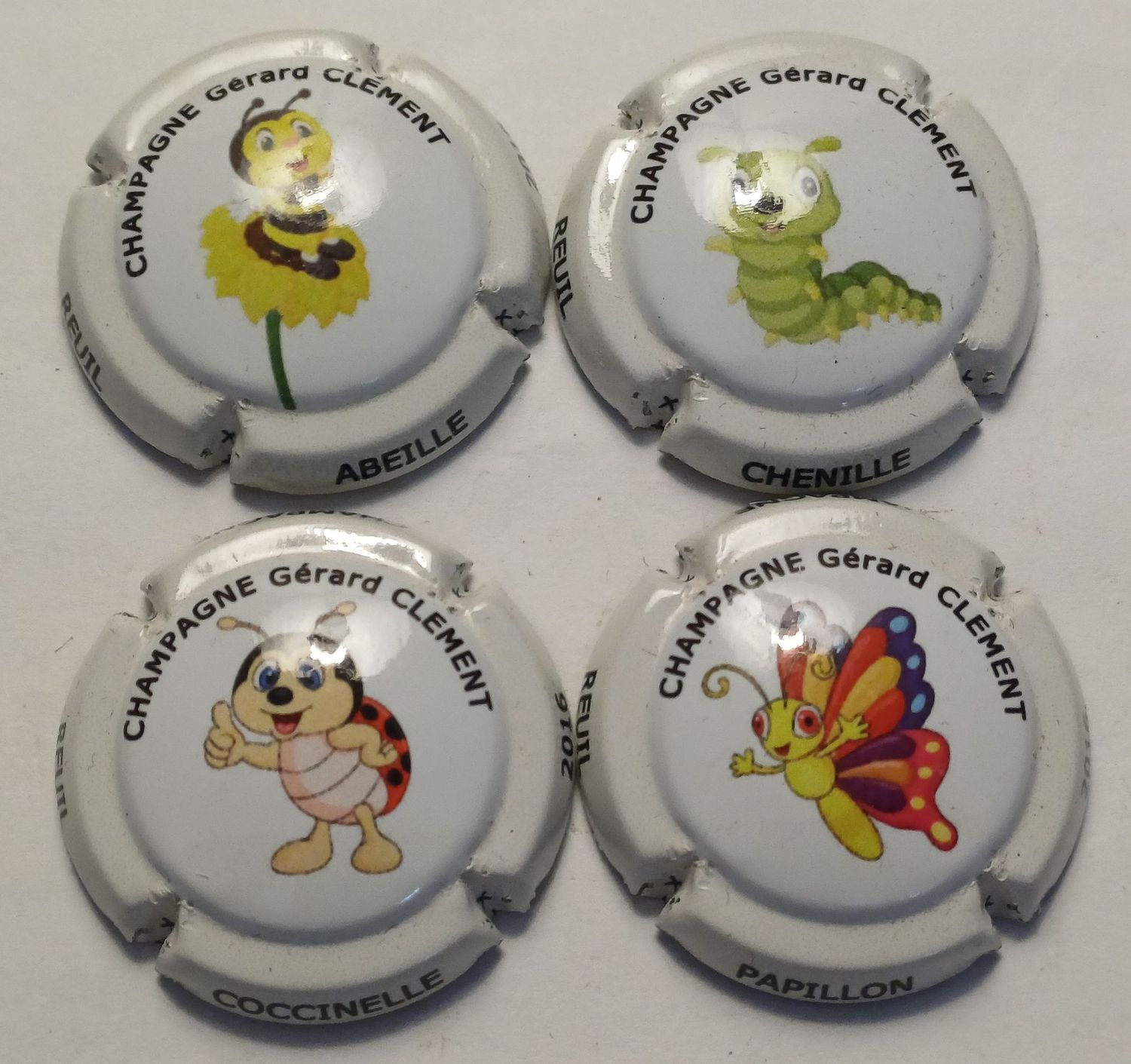 4 BELLES CAPSULES CHAMPAGNE CLEMENT GERARD LES INSECTES REF N°52 a 52c NEWS