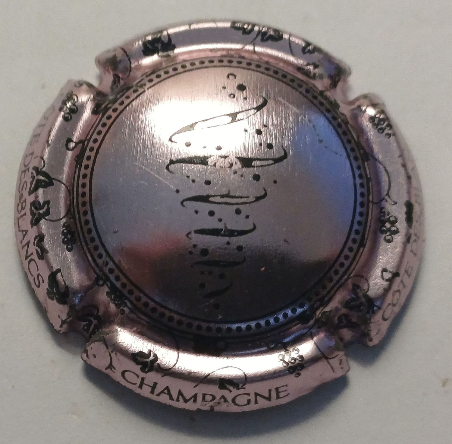 BELLE CAPSULE CHAMPAGNE COTE DES BLANCS RÉF N°2b NEWS