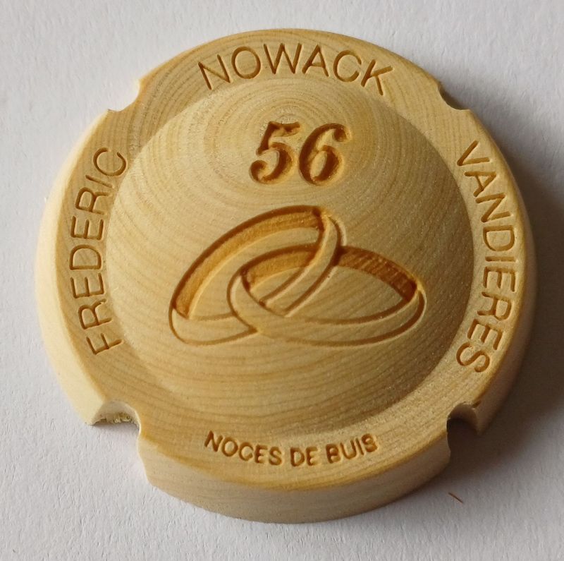 BELLE CAPSULE CHAMPAGNE NOWACK BOIS 56 ANS NOCES DE BUIS 200ex N°66d NEWS