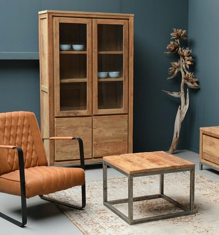 Vitrine 100x180cm im Industrie-Look Vitrine 100x180cm im Industrie-Look