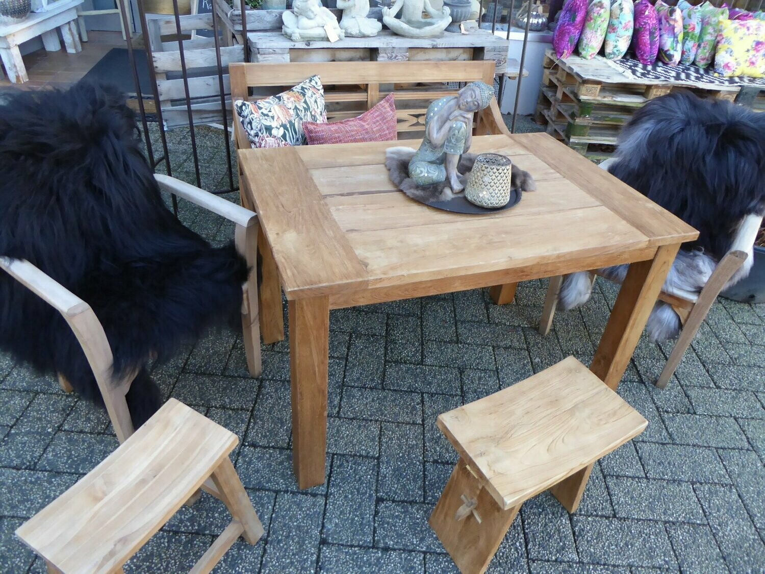 Gartentisch, Teakholz gebürstet "Kasar Mad", 3cm Platte vollmassiv, mit Wasser-Ablaufrillen