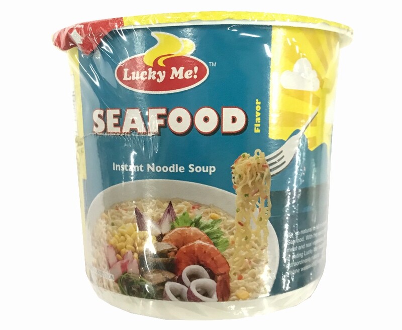 Lucky Me! Seafood Flavor with Egg Flakes &amp; Carrot Bits Instant Noodle Soup Go Cup 70g