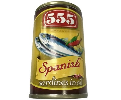 555 Spanish Style Sardines in Oil 155g