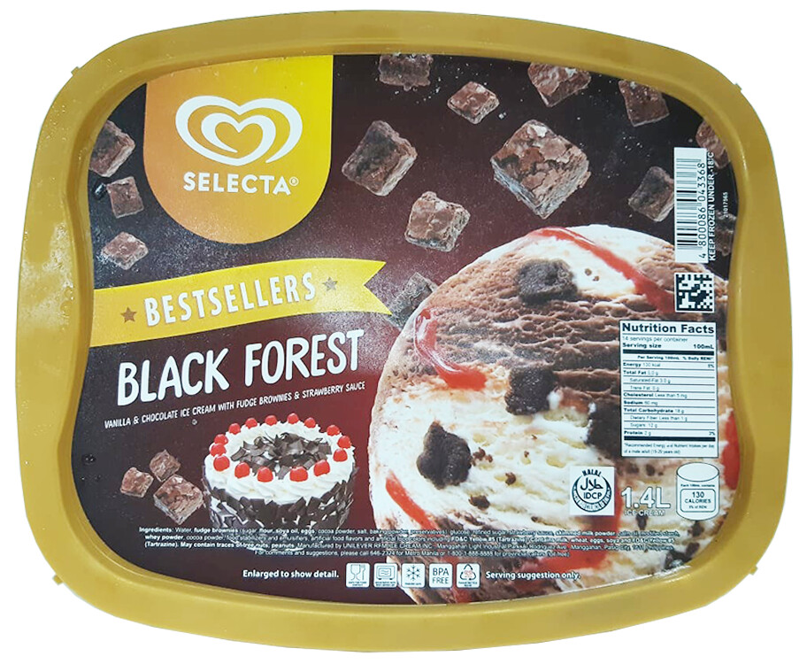 Selecta Black Forest Vanilla &amp; Chocolate Ice Cream with Fudge Brownies &amp; Strawberry Sauce 1.4L
