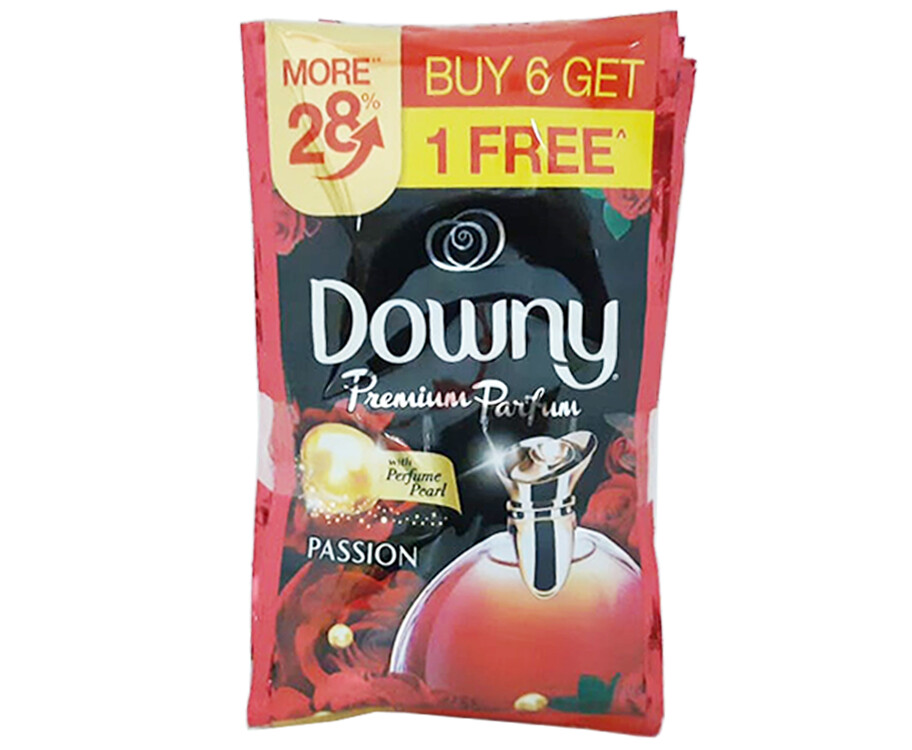 Downy Premium Parfum Passion With Perfume Pearl (6+1 Packs x 32mL)