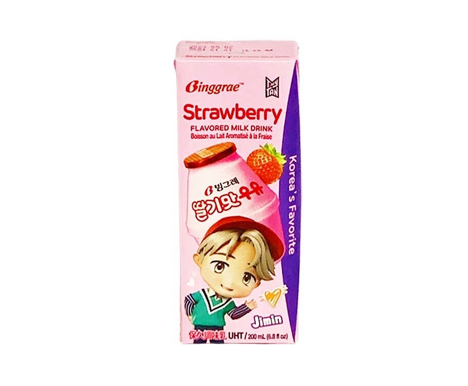 Binggrae Strawberry Flavored Milk Drink 200mL