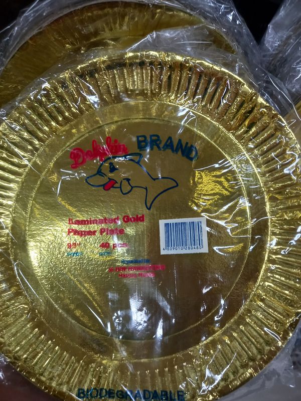 Dolphin brand laminated paper plate 9&#39; 40 pcs.