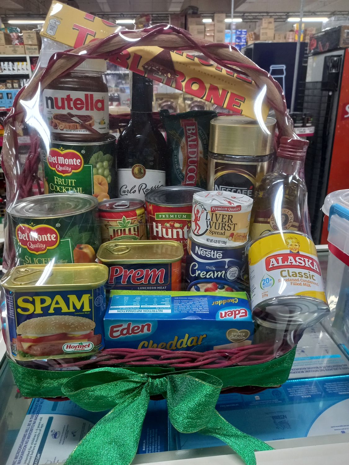 Christmas Basket Hi-Back Medium 014