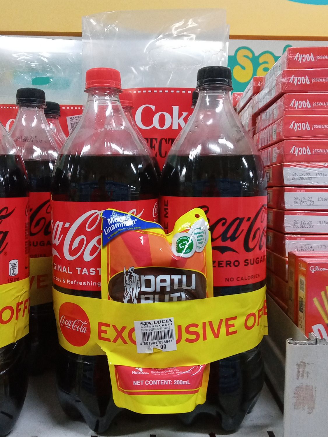 Coca Cola Original Taste 1.5L + Coca Cola Zero Taste 1.5L + Free Datu Puti 200mL