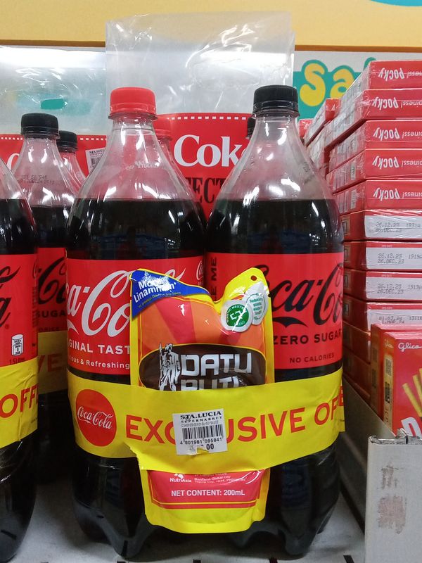 Coca Cola Original Taste 1.5L + Coca Cola Zero Taste 1.5L + Free Datu Puti 200mL