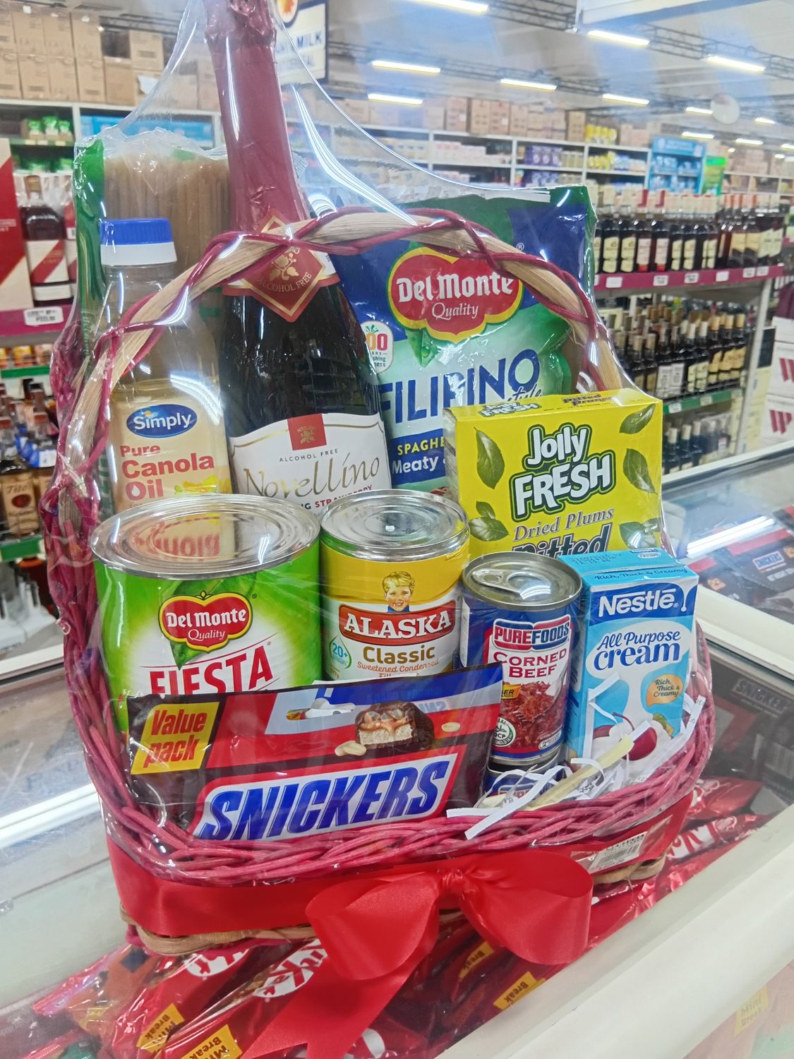 CHRISTMAS BASKET HI-BACK SMALL 011