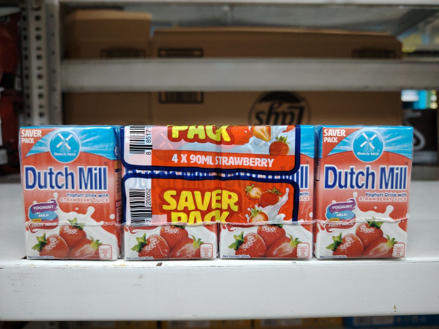 Dutch Mill yogurt drink strawberry saver pack (4x90ml)