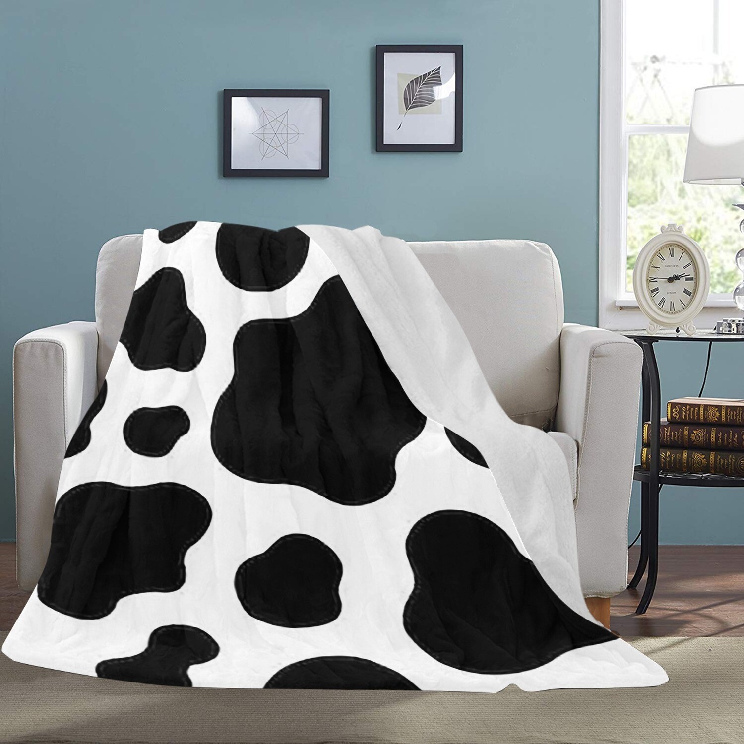 🤴🏽👸🏽🐄Large Ultra-Soft Micro Fleece Blanket Cow print, Animals' print, gift, gift for her, gift for him, gift for them, 70"x80"