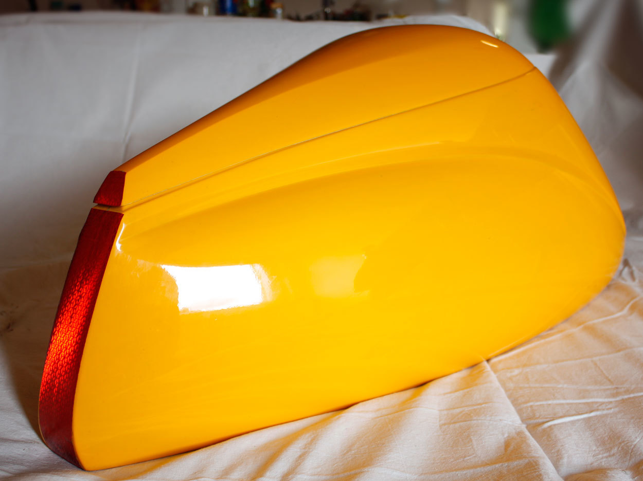 Tailbox Dolphin Fiberglass