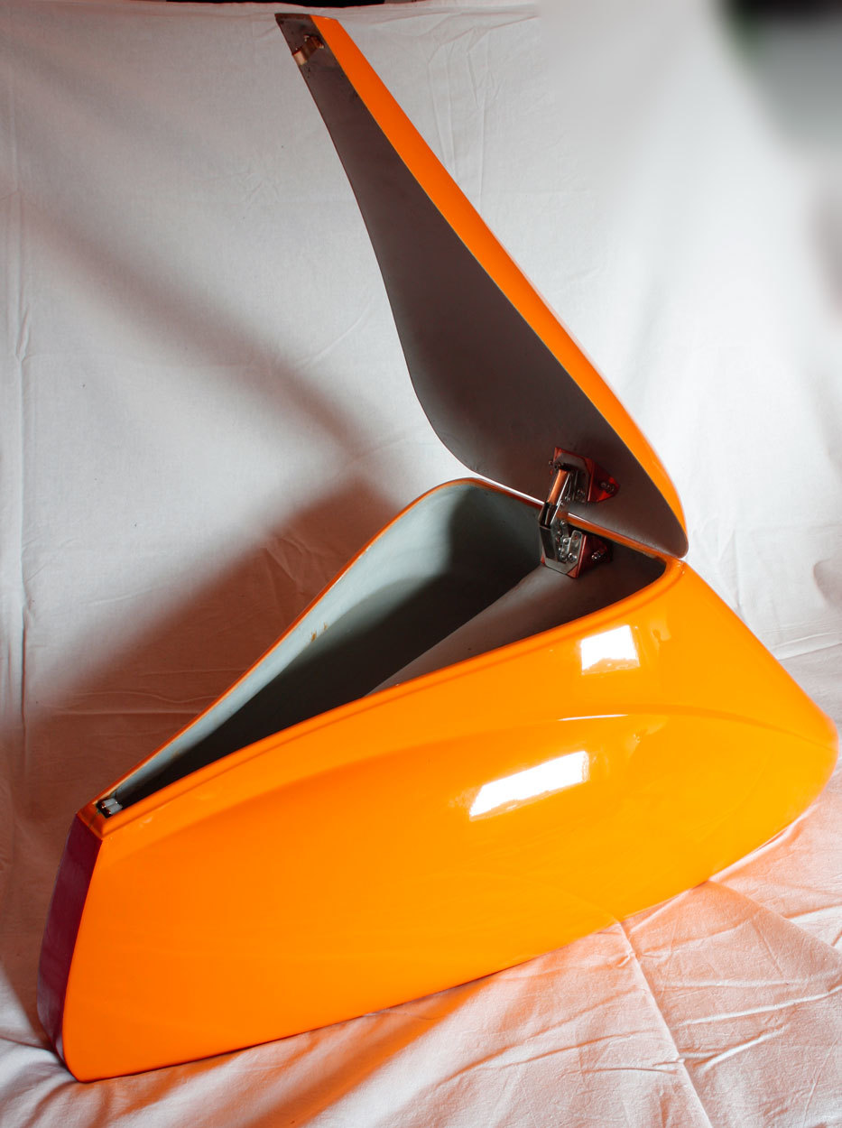 Tailbox Dolphin Fiberglass