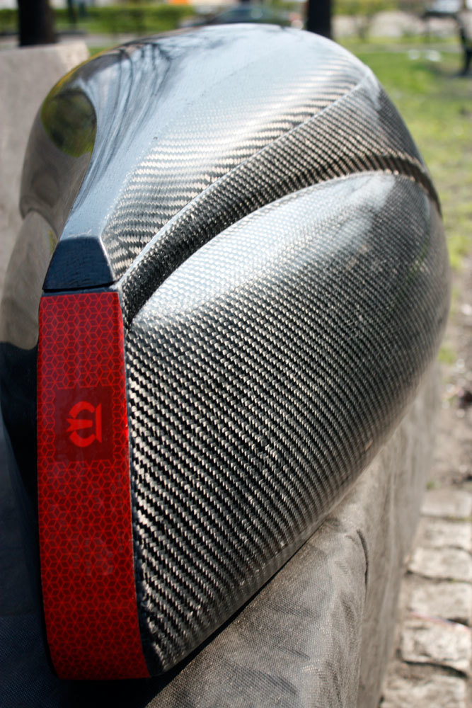 Tailbox Dolphin Carbon