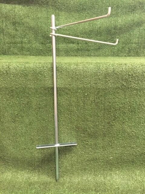 Cookstand with 2 hooks.