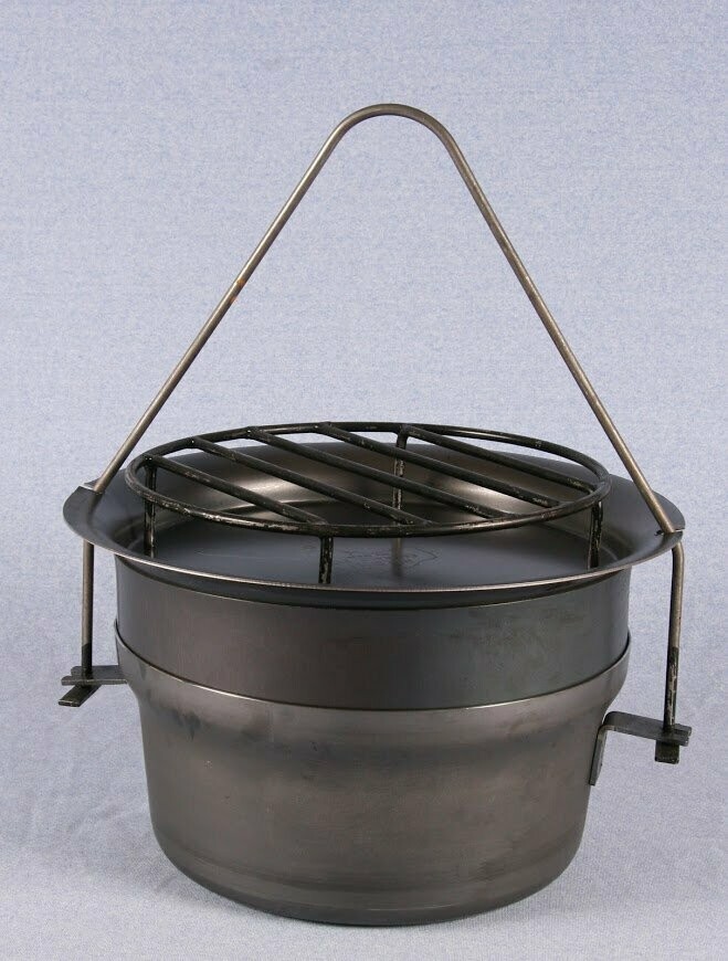 Bushranger Camp Oven with Accessories (No Bag) Bushranger Camp Oven with Accessories (No Bag)